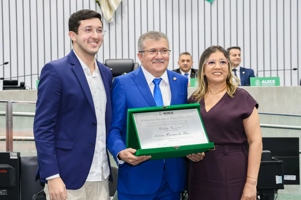 De vendedor de verdura a deputado: Antônio Henrique recebe Título de Cidadão Cearense na Alece