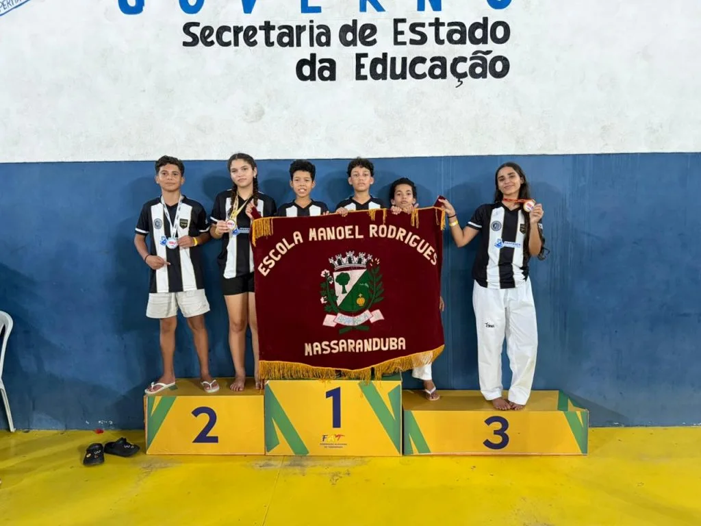 Escola de Arapiraca conquista ouro, prata e bronze no Taekwondo dos Jogos Escolares de Alagoas