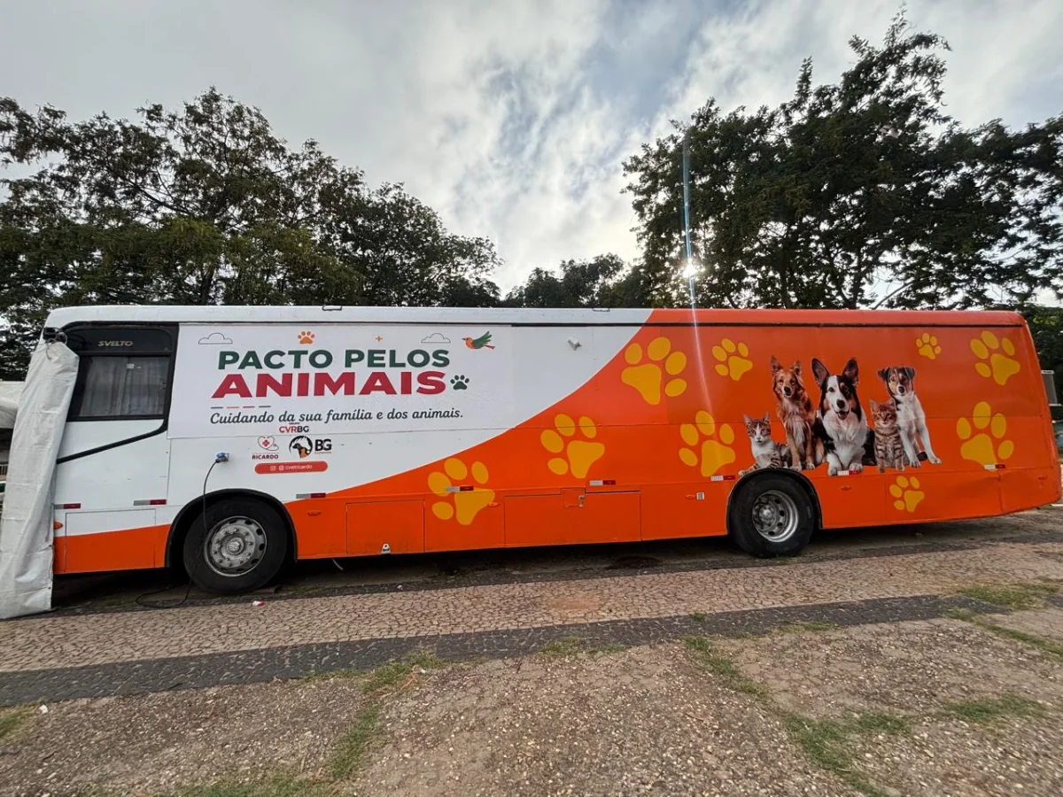 Busão da Castração chega à zona leste de Teresina com 900 castrações