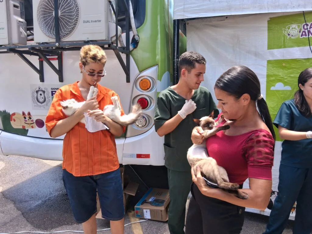 Castração gratuita de pets chega a Rio Doce em Olinda com o CastraMóvel até 14 de julho