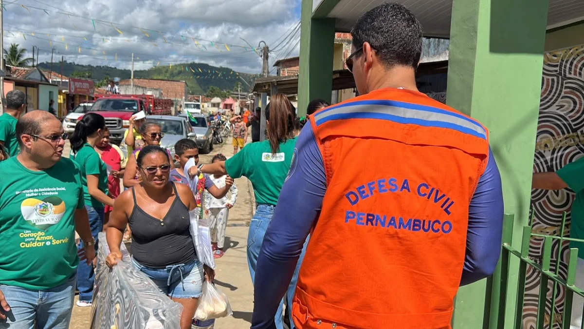 Após chuvas, Governo de Pernambuco envia 4 mil itens de ajuda para Goiana e Timbaúba