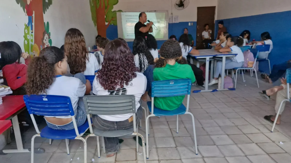 Projeto Escola Sem Drogas leva roda de diálogo sobre prevenção a estudantes do Janga em Paulista
