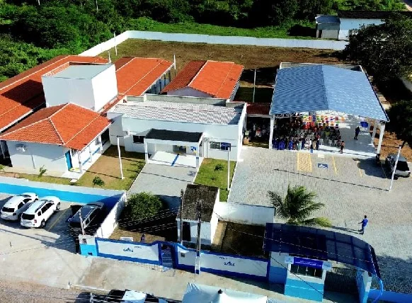 São Gonçalo do Amarante inaugura escola com 9 salas climatizadas no Regomoleiro III