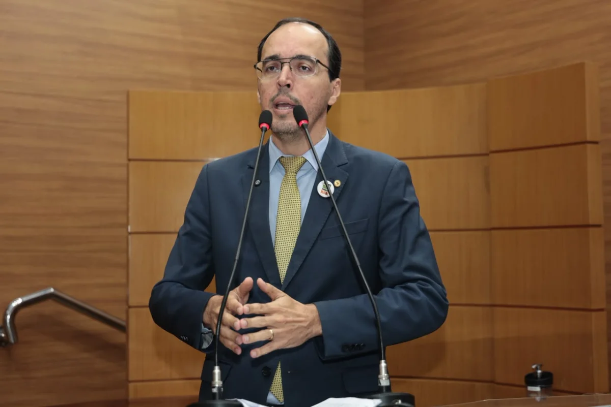 Deputado denuncia cobrança de ICMS sobre energia solar em Sergipe após decisão judicial