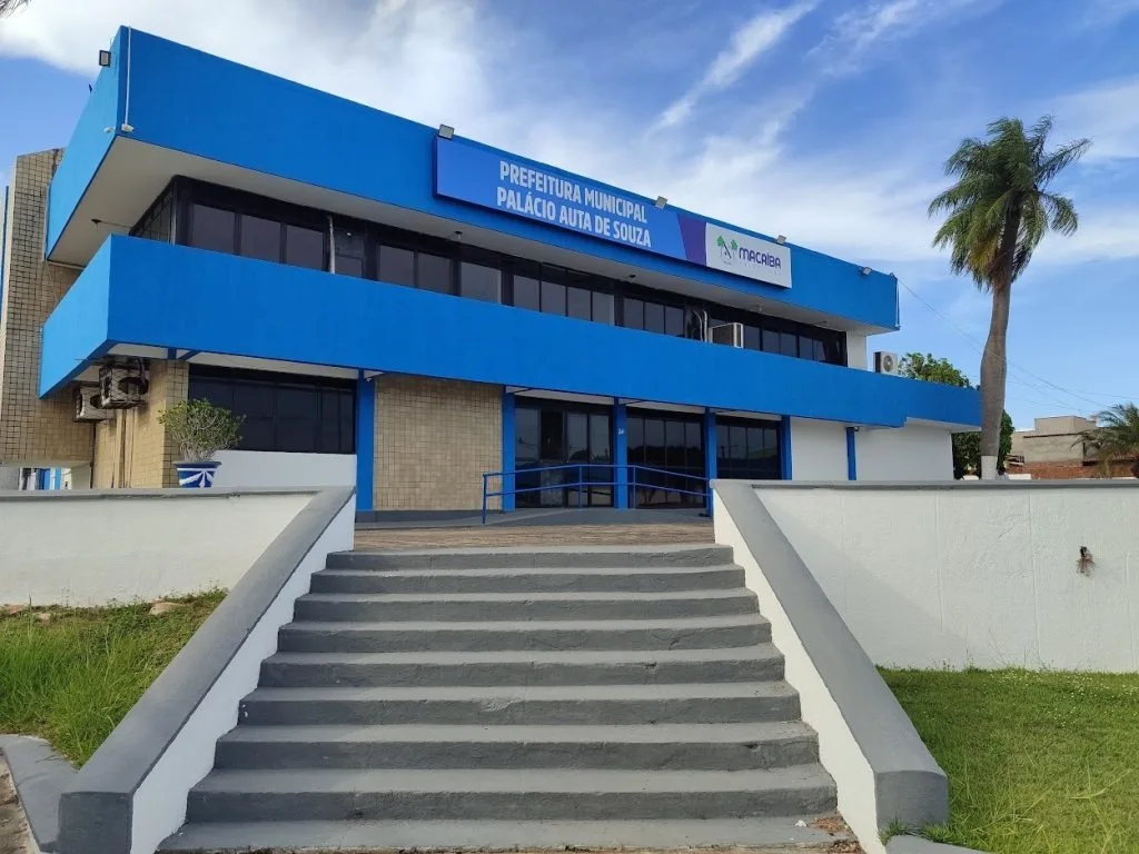 Macaíba paga 40% do 13º salário para 1.761 servidores na última quinta (11) injetando R$ 2,9 mi na economia