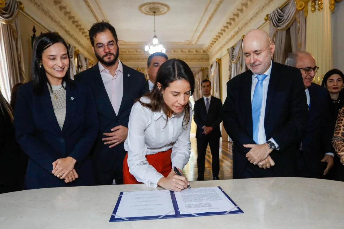 PE formaliza advocacia dativa com convênio entre governo, TJPE e OAB