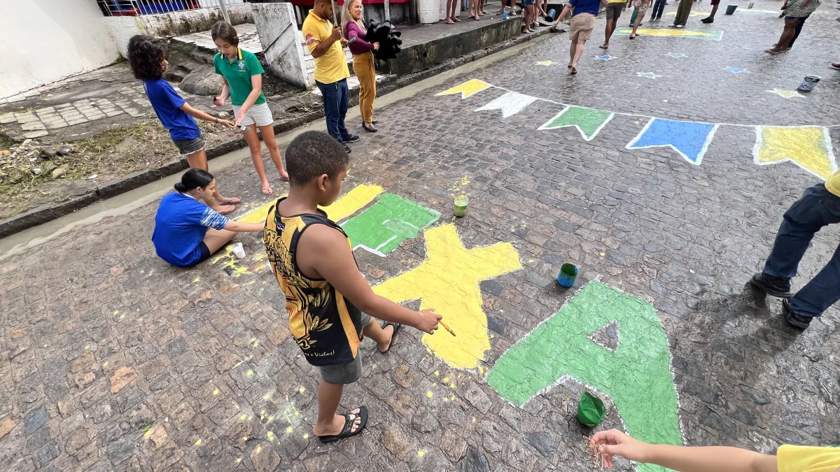 Recife pinta ruas de verde e amarelo para a Copa do Mundo 2026