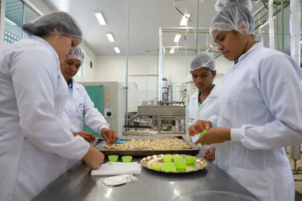 SENAI Petrolina abre 120 vagas gratuitas em cursos de junho, incluindo produtos juninos