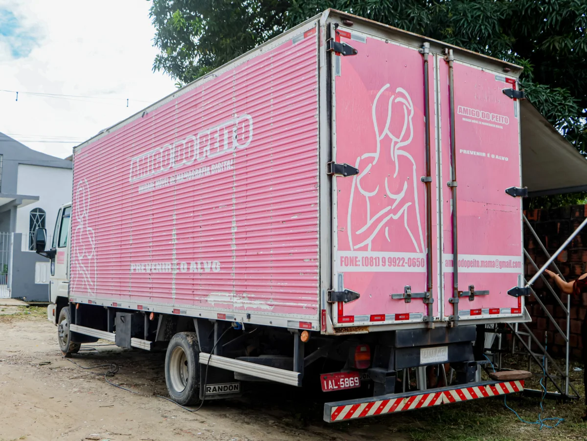 UBS Fragoso II em Paulista promoveu mamografia, vacinação antirrábica e prevenção de câncer bucal nesta sexta (12)