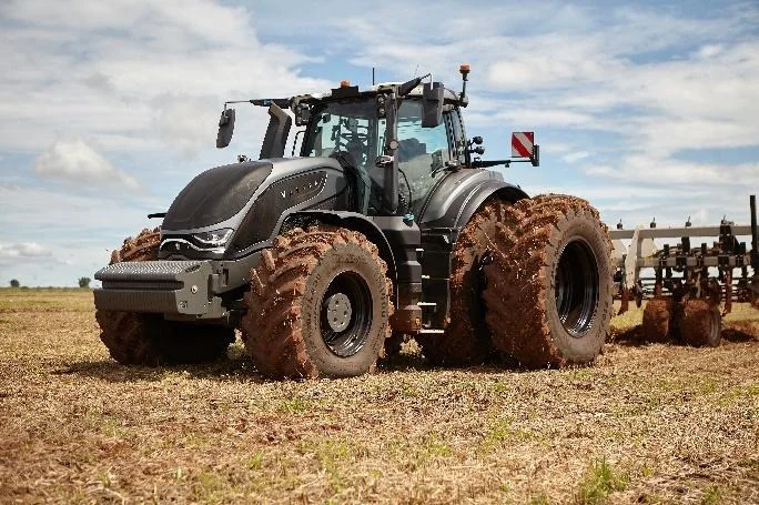 Valtra leva Série S6, plantadeira Momentum e mais à Bahia Farm Show 2026