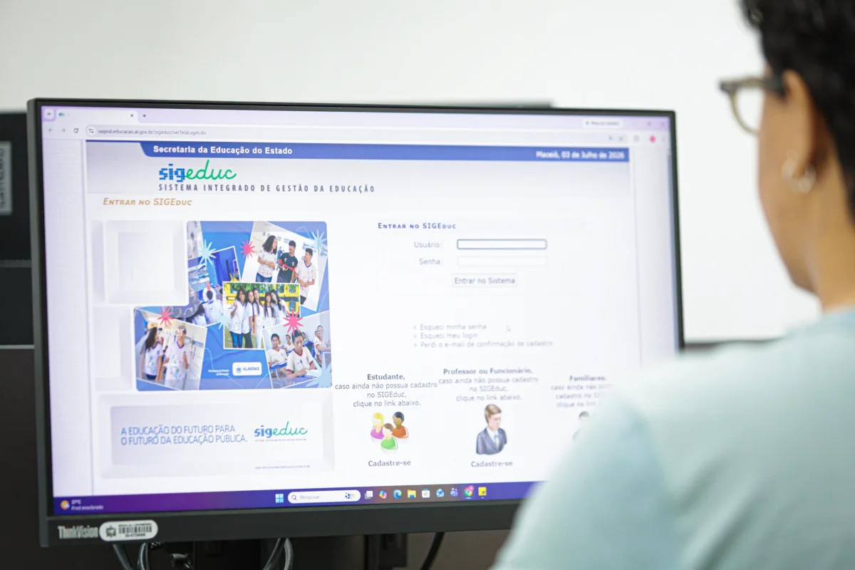 Alunos da rede estadual já podem ver boletim on-line em AL